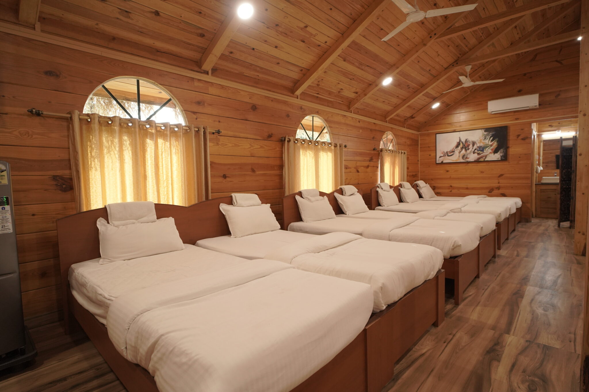 Big Boss Group Cottage